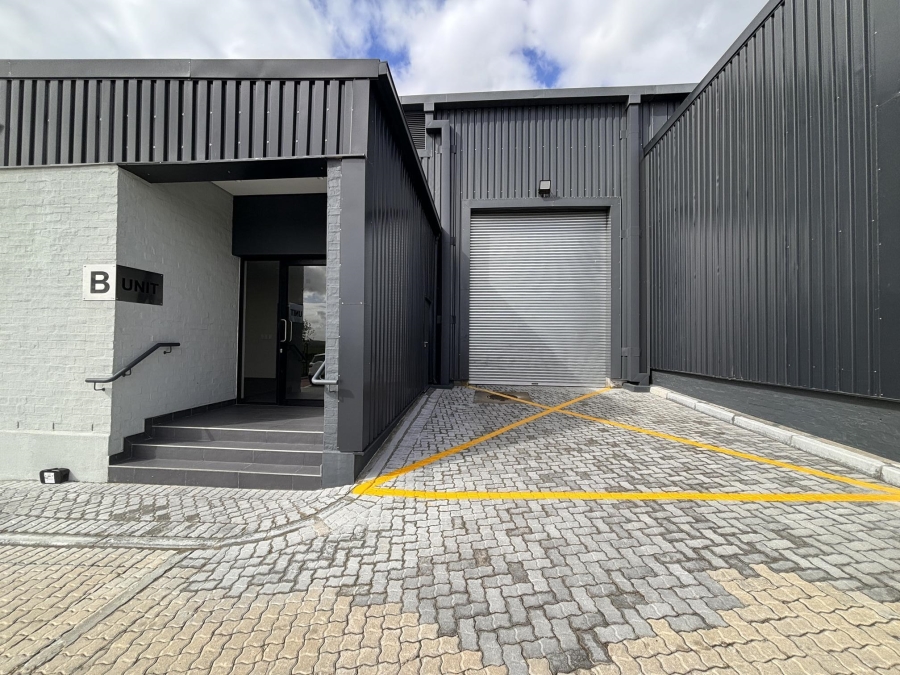 To Let commercial Property for Rent in Cape Farms Western Cape